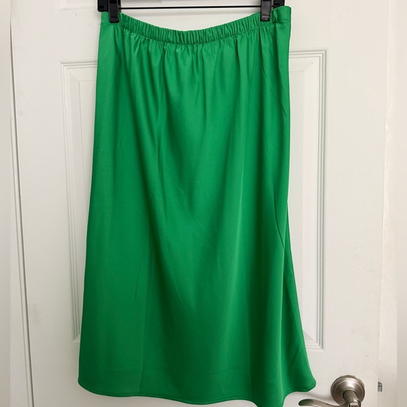 J. Crew Vibrant Satin Green Midi-Skirt size M NWT - Picture 3 of 10